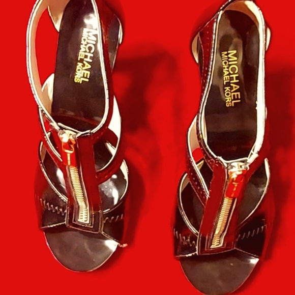 Mk ladies dress sandals 👞 - Picture 2 of 7